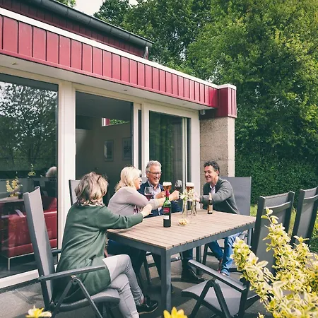 Well-kept With Fireplace, 4 Km From Valkenburg Holiday home Walem