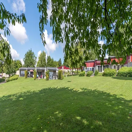 Well-kept With Fireplace, 4 Km From Valkenburg *