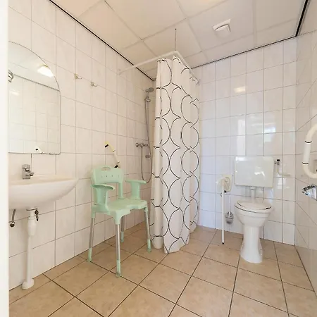 Well-kept With Fireplace, 4 Km From Valkenburg
